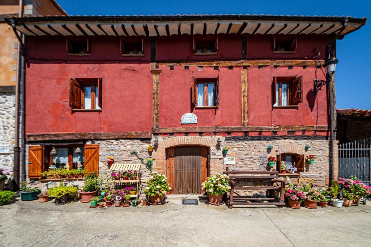 Hotel Rural La Aldea Encantada Quintanilla del Monte de Rioja Exterior photo